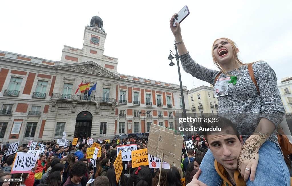 Spain's education reform protested in Madrid