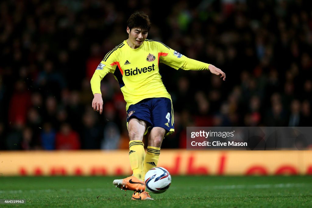 Manchester United v Sunderland - Capital One Cup Semi-Final: Second Leg