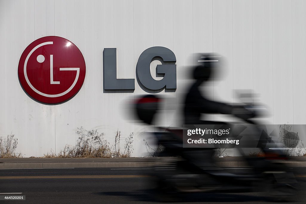 Inside An LG Bestshop Store Ahead Of LG Electronics Inc. Earnings