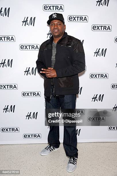 Mekhi Phifer visits "Extra" at their New York studios at H&M in Times Square on February 26, 2015 in New York City.