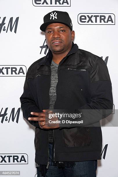 Mekhi Phifer visits "Extra" at their New York studios at H&M in Times Square on February 26, 2015 in New York City.
