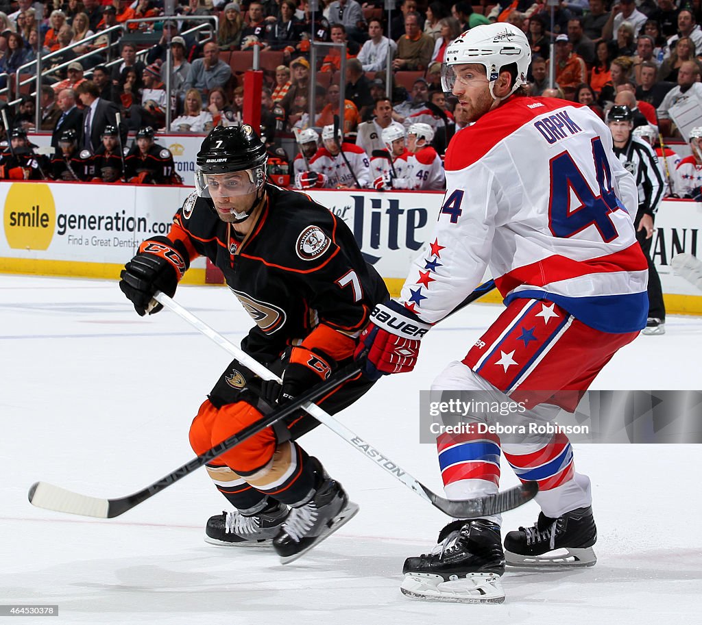 Washington Capitals v Anaheim Ducks