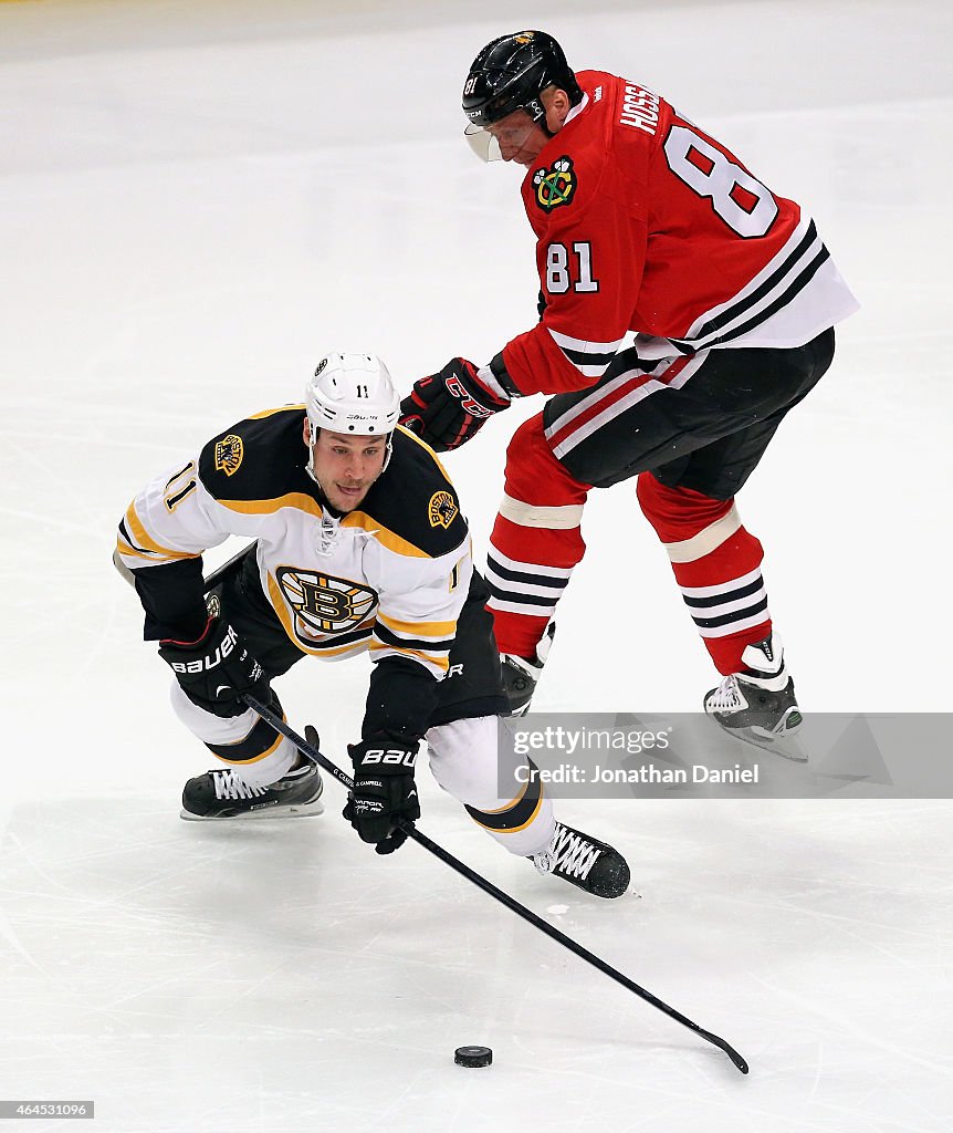 Boston Bruins v Chicago Blackhawks