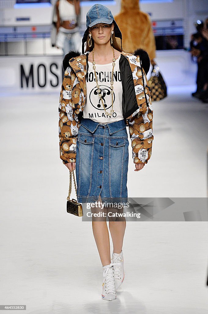 Moschino - Runway RTW - Fall 2015 - Milan Fashion Week