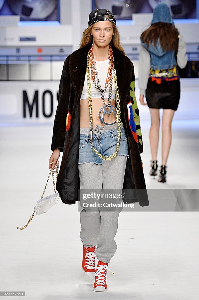 Moschino - Runway RTW - Fall 2015 - Milan Fashion Week