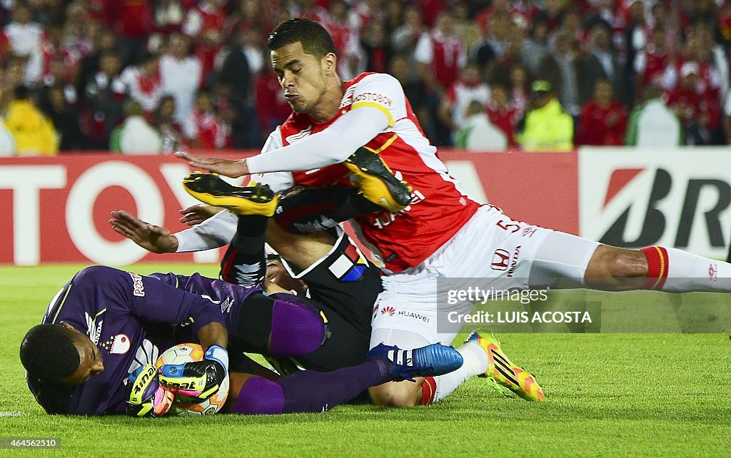 FBL-LIBERTADORES-SANTAFE-COLOCOLO