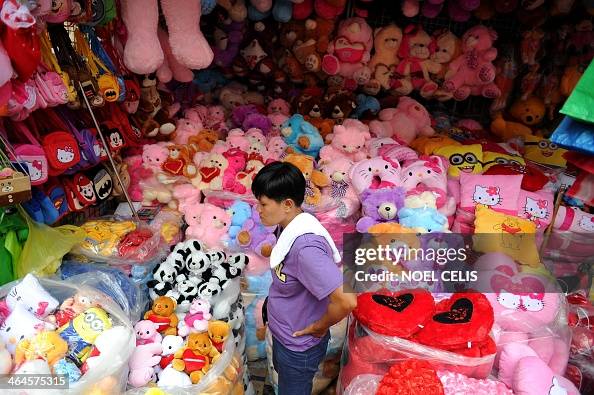 Divisoria Manila Cheap Toys In Divisoria A Toy Vendor Waits For
