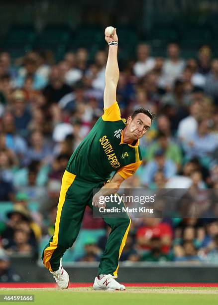 Kyle Abbott of South Africa bowls during the 2015 ICC Cricket World Cup match between South Africa and the West Indies at Sydney Cricket Ground on...