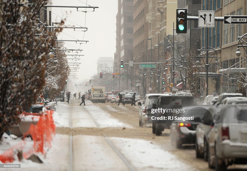 Snow storm hits Denver