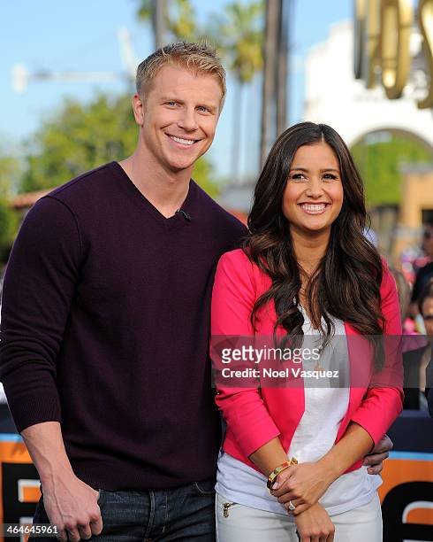 Sean Lowe and Catherine Giudici visit "Extra" at Universal Studios Hollywood on January 23, 2014 in Universal City, California.