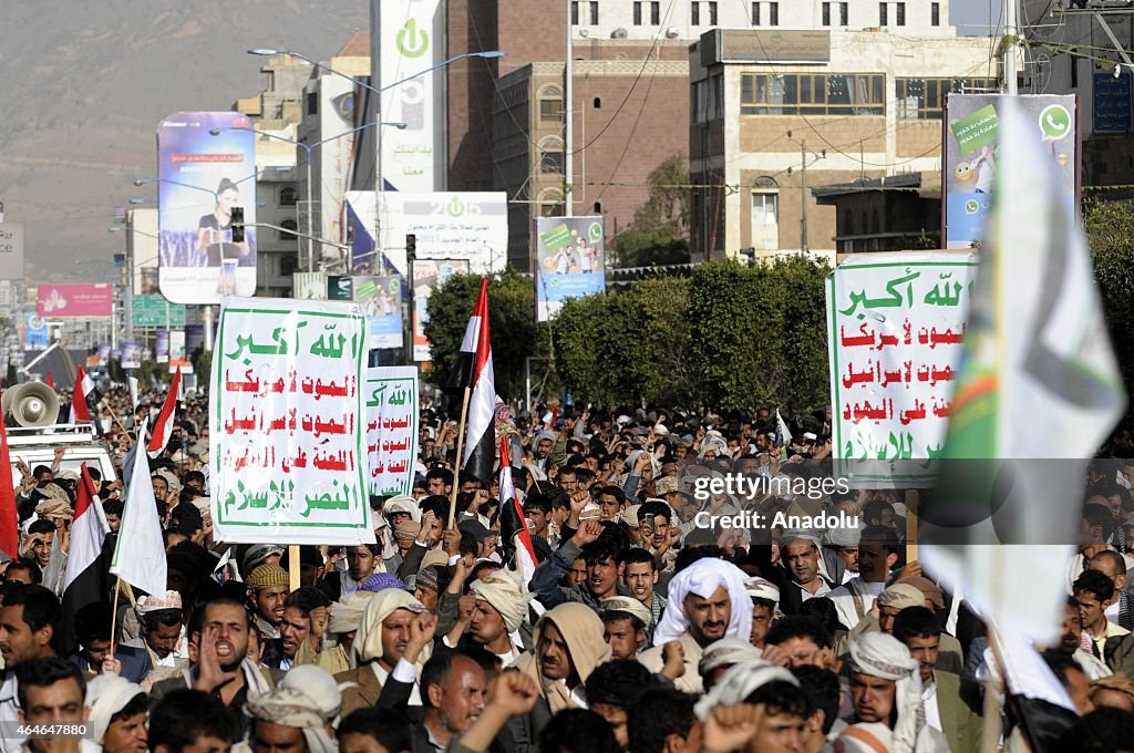 Houthis hold demonstration in Yemen