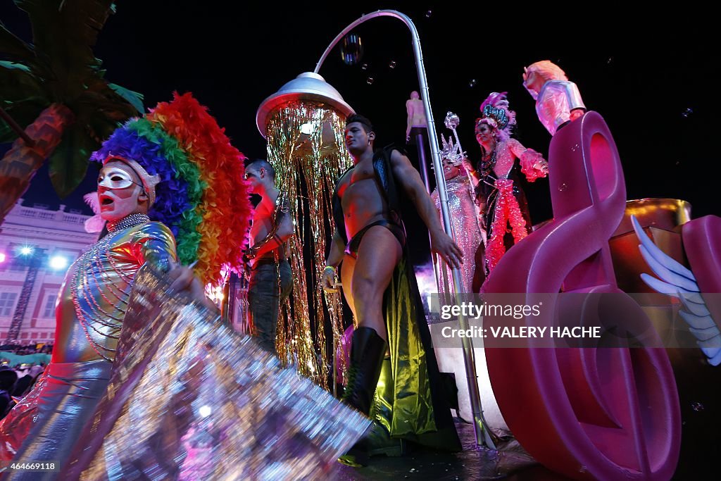 FRANCE-CARNIVAL-FESTIVAL-NICE