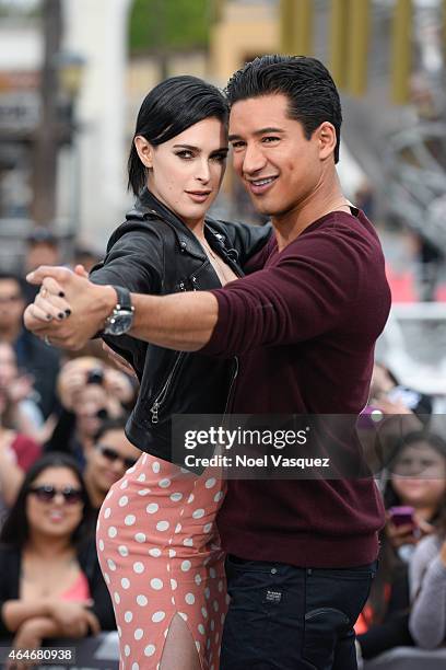 Royce Rumer 42 Rumer Willis And Prince Royce On Extra Stock Photos, High-Res ...