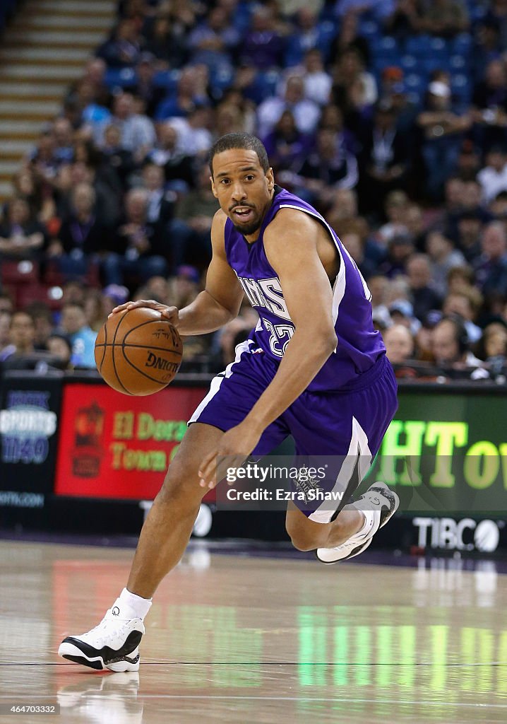 Memphis Grizzlies v Sacramento Kings