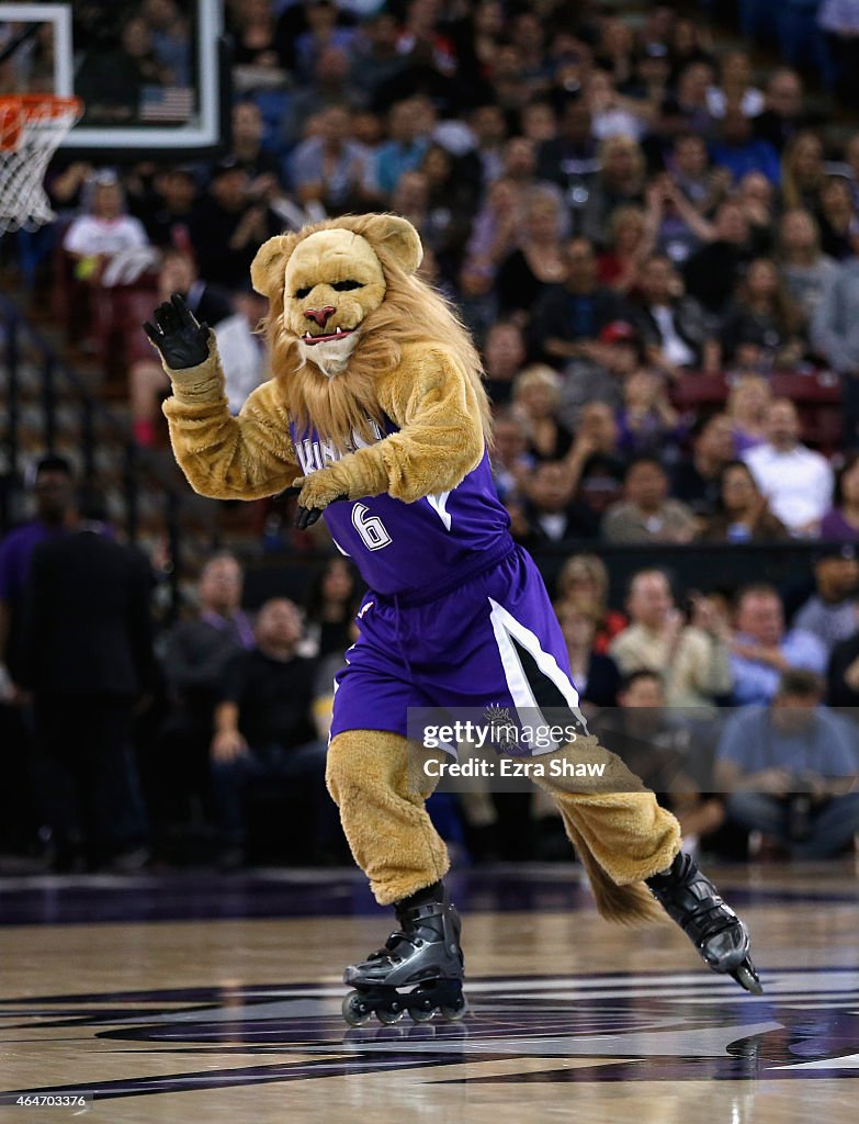 Memphis Grizzlies v Sacramento Kings