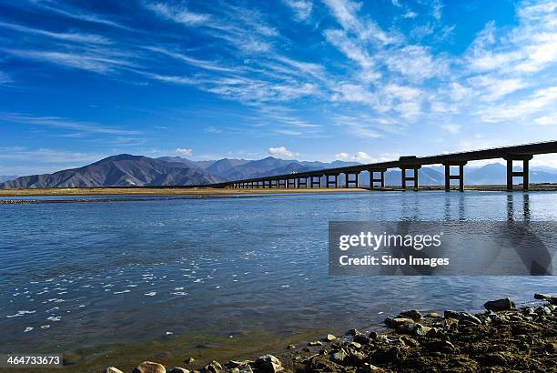 qinghai tibet railway - railway in the tibet stock pictures, royalty-free photos & images