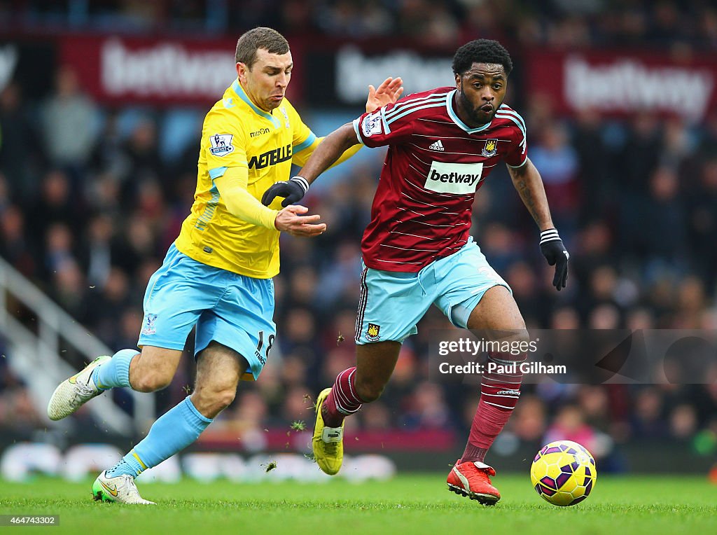 West Ham United v Crystal Palace - Premier League