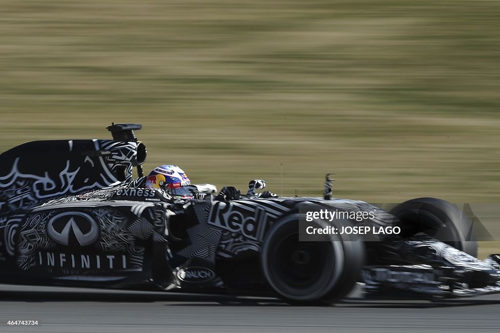 AUTO-PRIX-F1-ESP-TEST-RED BULL