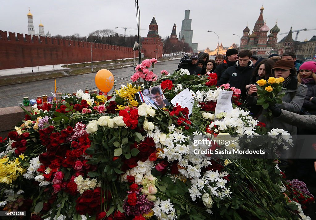 Outspoken Russian Opposition Politician Boris Nemtsov Is Shot Dead In Moscow