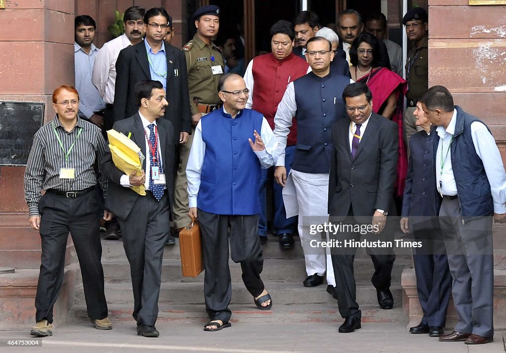 Union Finance Minister Arun Jaitley Unveils Budget 2015-16