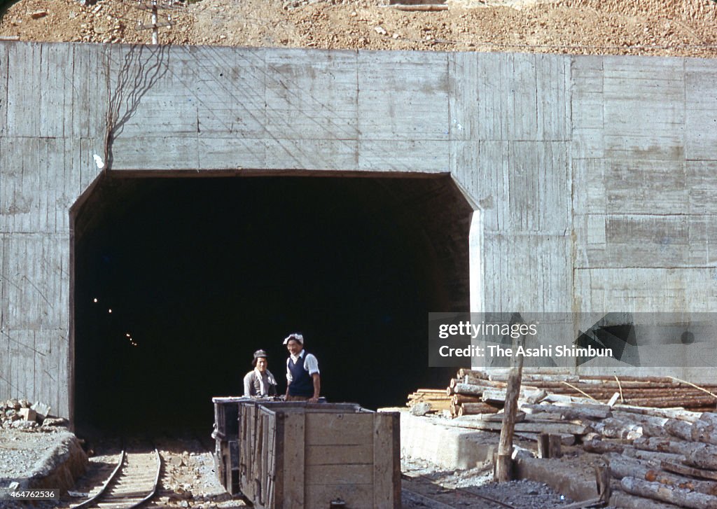 Kanmon Strait Undersea Road Tunnel Construction