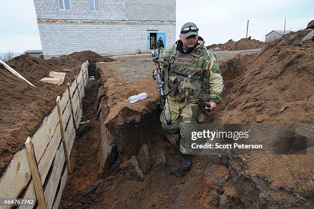 127 Mm Gun Photos and Premium High Res Pictures - Getty Images