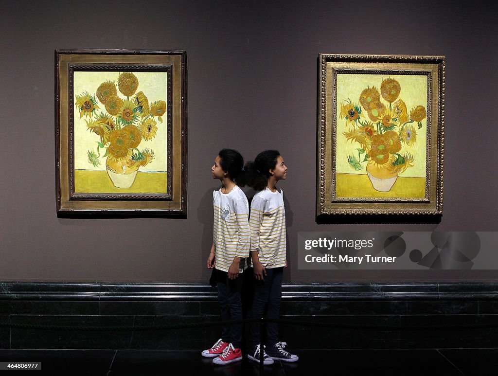 Two Versions Of Vincent Van Gogh's Sunflower Paintings Reunited The National Gallery