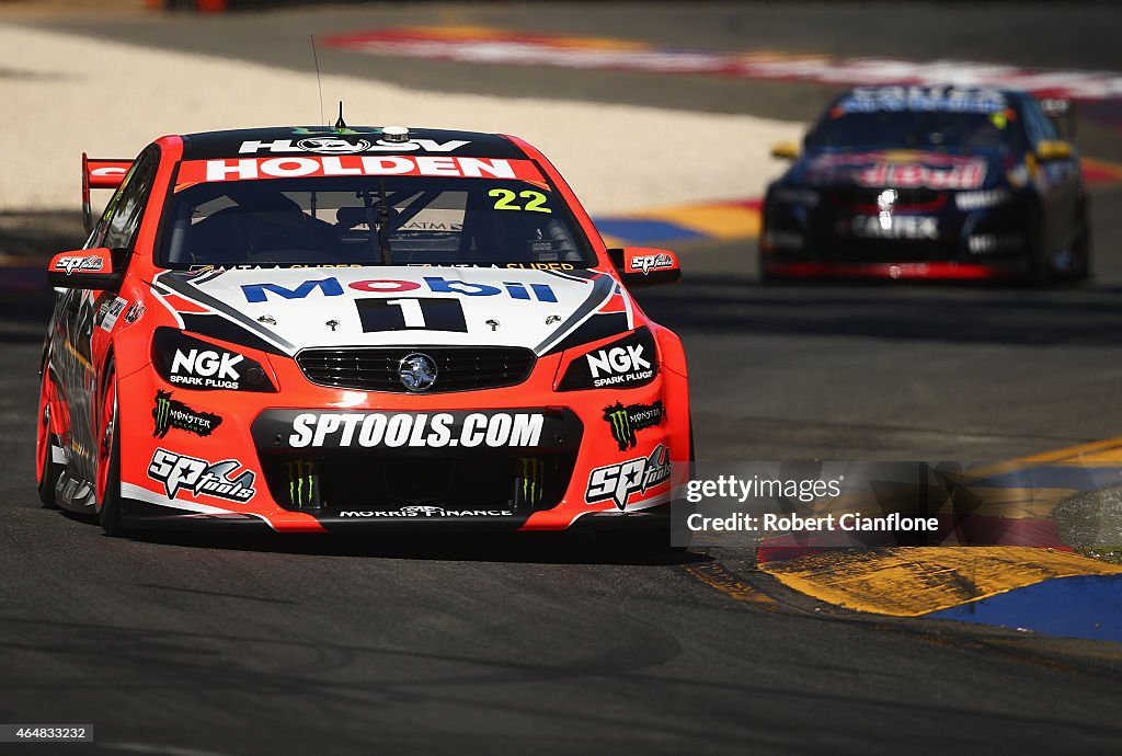 V8 Supercars Clipsal 500 - Race 3