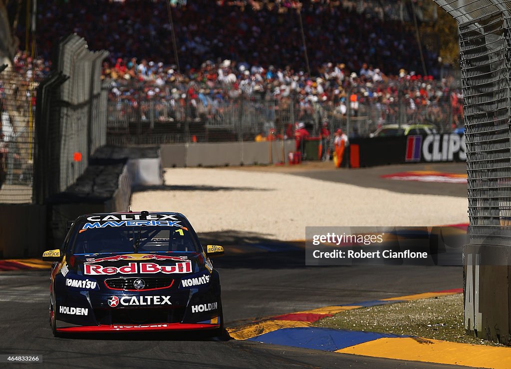 V8 Supercars Clipsal 500 - Race 3