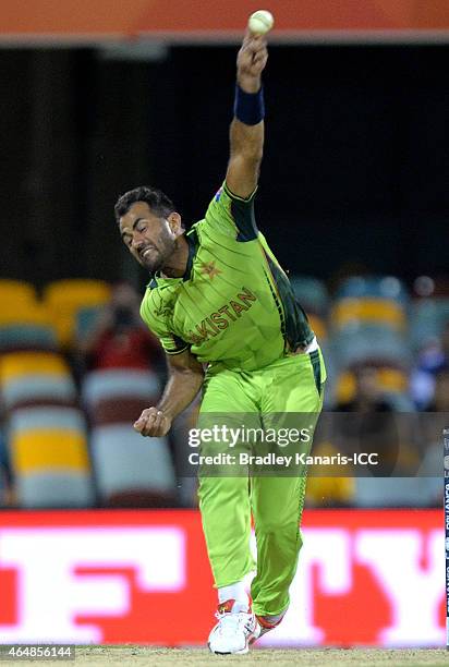 Wahab Riaz of Pakistan bowls during the 2015 ICC Cricket World Cup match between Pakistan and Zimbabwe at The Gabba on March 1, 2015 in Brisbane,...