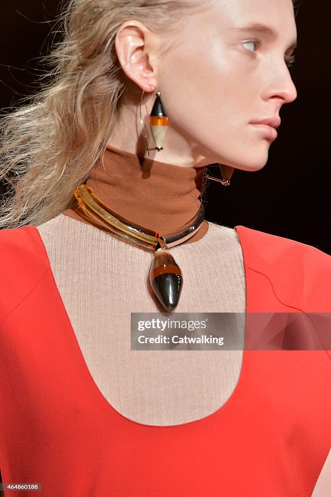 Marni - Runway RTW - Fall 2015 - Milan Fashion Week