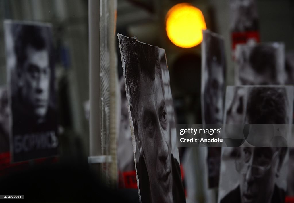 Thousands march in memory of Boris Nemtsov in Moscow