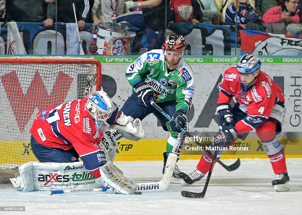 Eisbaren Berlin v Iserlohn Roosters - DEL