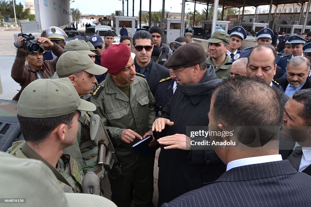Prime Minister of Tunisia Habib Essid visist Ras Jedir Border Crossing