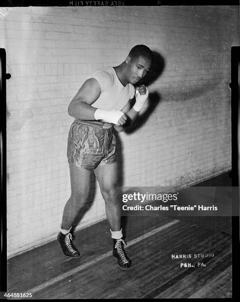 Harris Rafiq Boxer 17 Harry Harris (Boxer) Stock Photos, High-Res Pictures, and Images ...