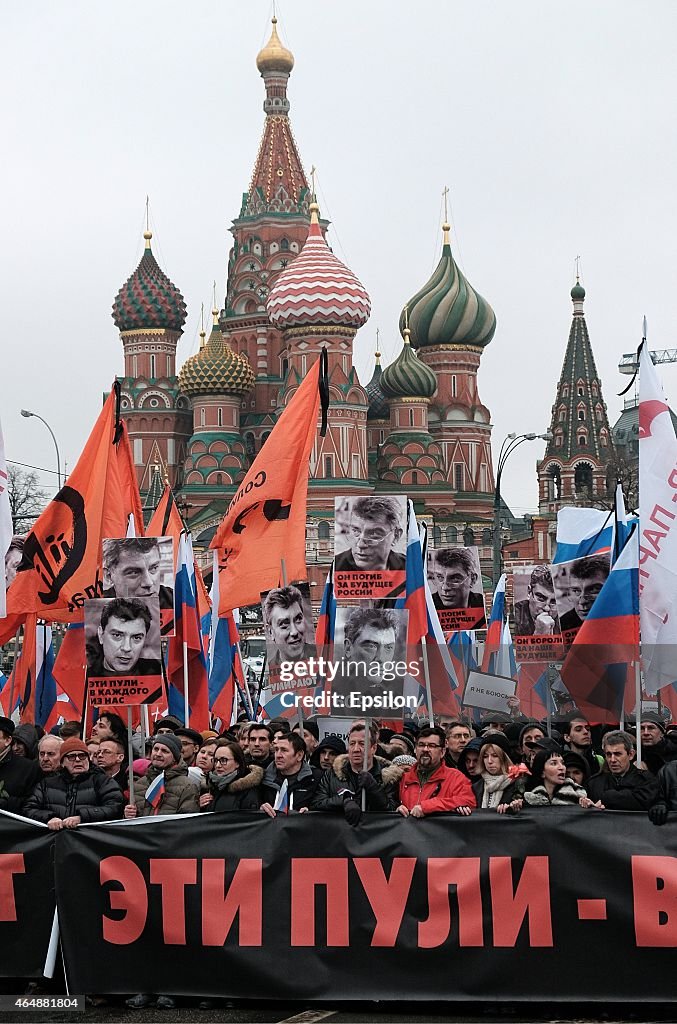 Mourners March After Russian Opposition Politician Boris Nemtsov Shot Dead