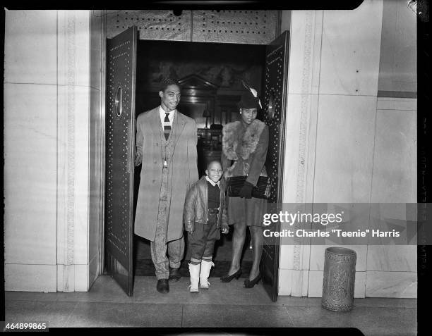 Raymond Ralph 576 Ralph Raymond Photos & High Res Pictures - Getty Images