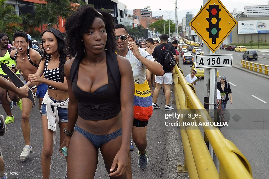 COLOMBIA-WITHOUT-PANTS