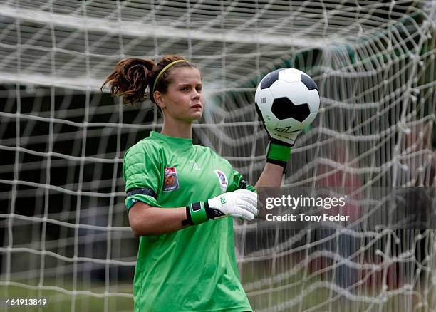 Eliza Campbell of the Jets in action during the round 10 W-League match between the Newcastle Jets and Melbourne Victory at Adamstown Oval on January...