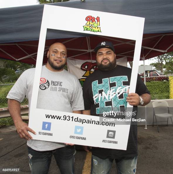 Former NFL players Maake Kemoeatu and Chris Kemoeatu pose for… News