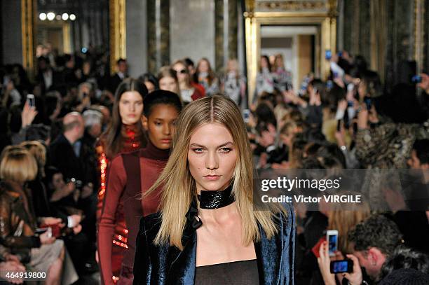 Karlie Kloss walks the runway at the Emilio Pucci show during the Milan Fashion Week Autumn/Winter 2015 on February 28, 2015 in Milan, Italy.