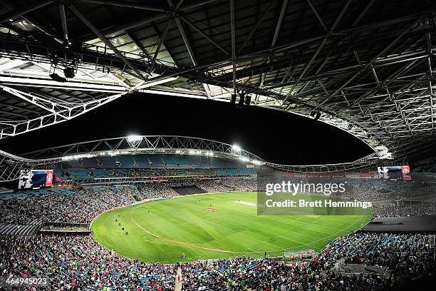 General view of play during the Big Bash League match between Sydney Thunder and the Sydney Sixers at ANZ Stadium on January 25, 2014 in Sydney,...