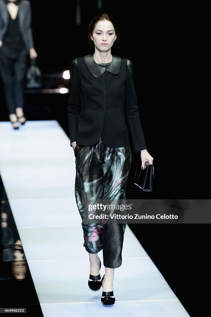 Giorgio Armani - Runway & Close-ups - MFW FW2015