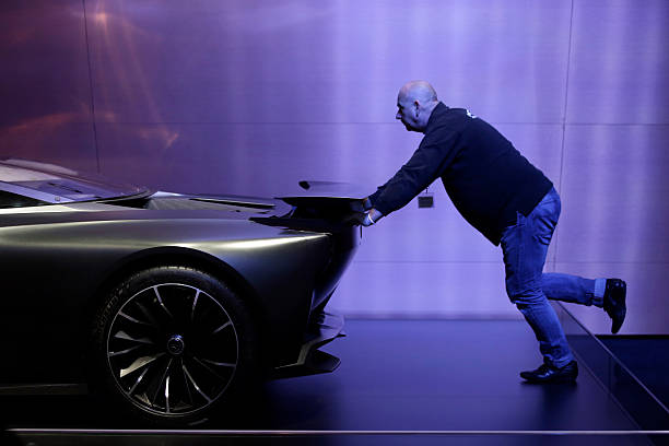 CHE: Preparations Ahead of The Geneva Motor Show 2015