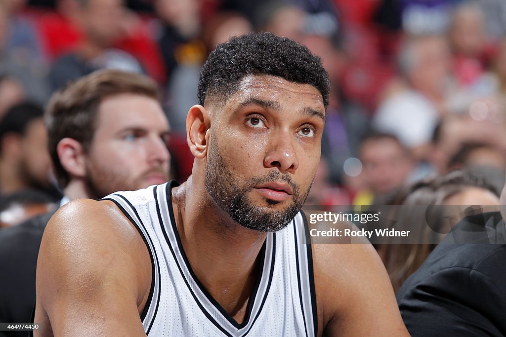 San Antonio Spurs v Sacramento Kings