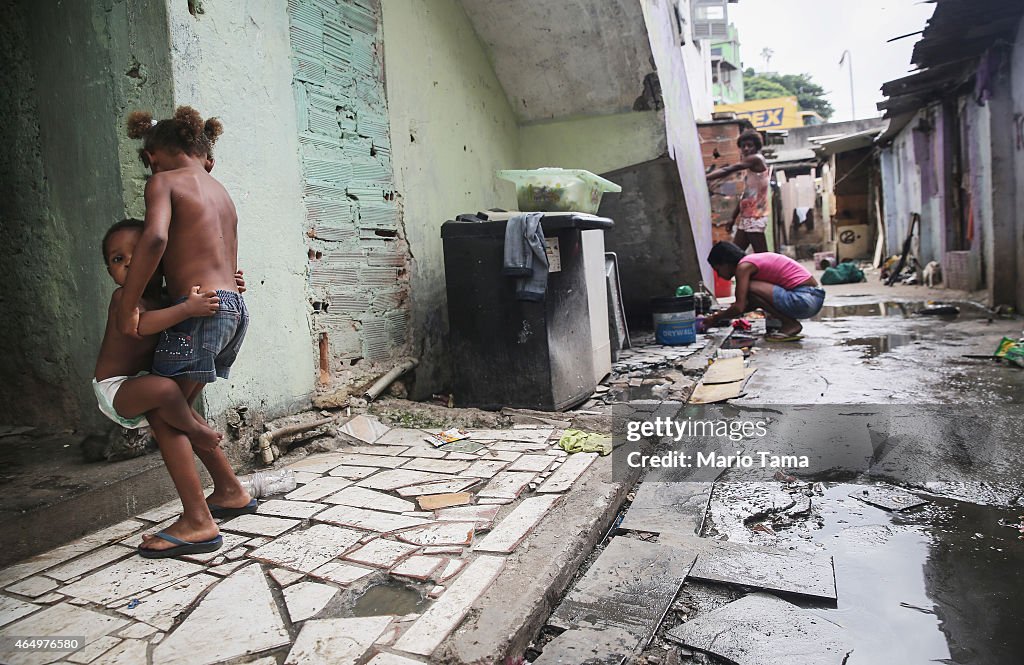 Rio's Mare Favela Remains Under Occupation