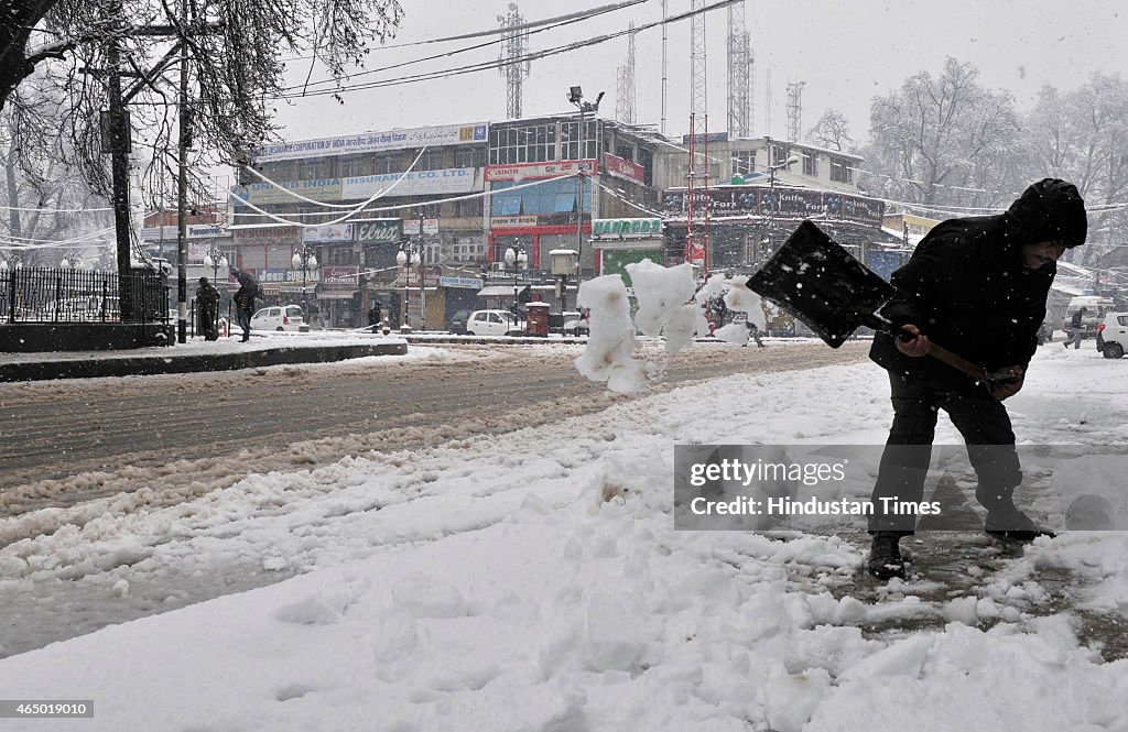 Snowfall In Himachal Pradesh And Jammu And Kashmir