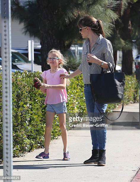 Jennifer Garner and Violet Affleck are seen on January 25, 2014 in Los Angeles, California.