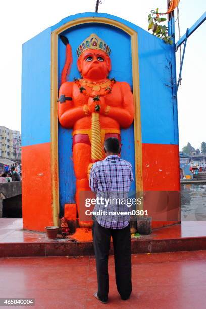 hanuman temple at ramkund, panchvati, nasik - ghat stock pictures, royalty-free photos & images