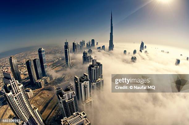 dubai - dubai fog stock pictures, royalty-free photos & images